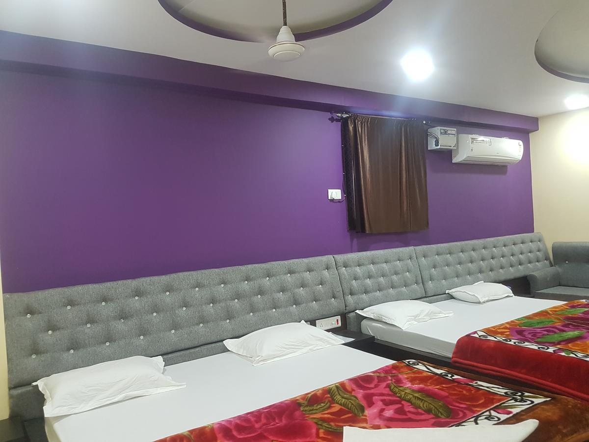 Hotel Grand Palace Gaya Extérieur photo