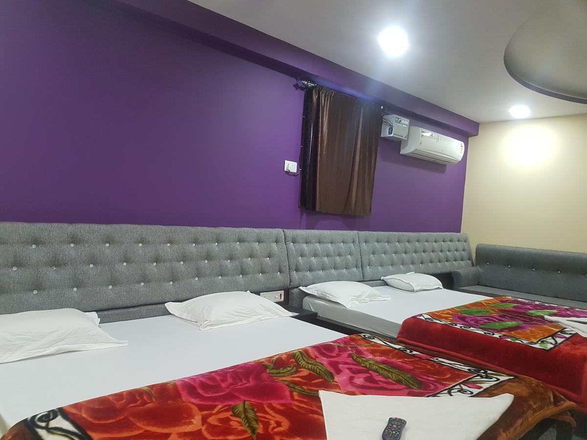 Hotel Grand Palace Gaya Extérieur photo